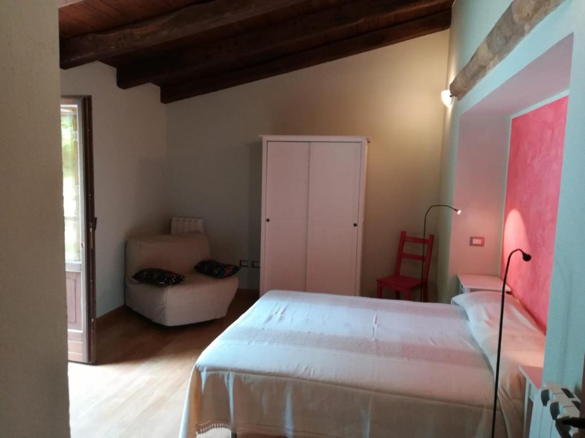 La Colombaia Bed and Breakfast Cascia Eksteriør billede